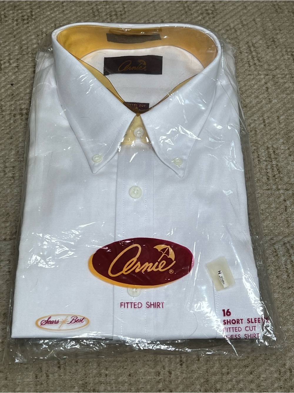White Fitted Short-Sleeve Dress Shirt